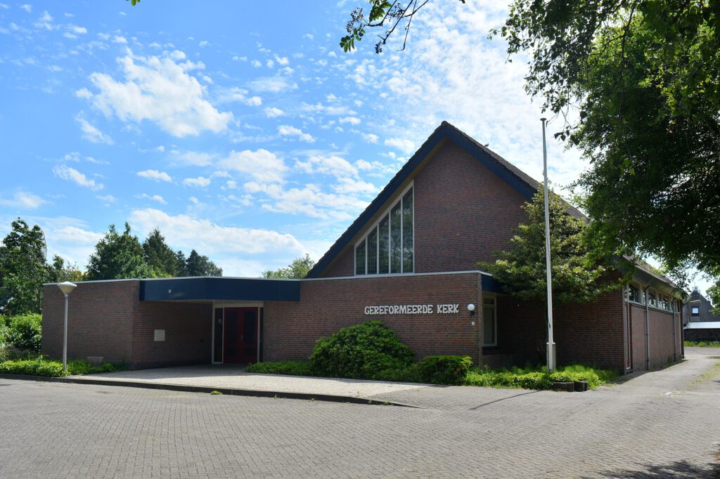 foto kerkgebouw drogeham